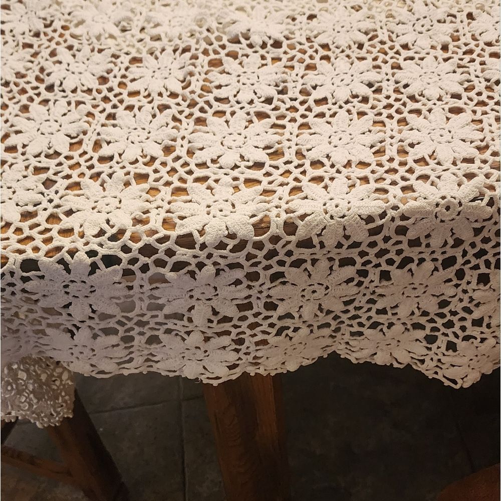Vintage crochet table cloth